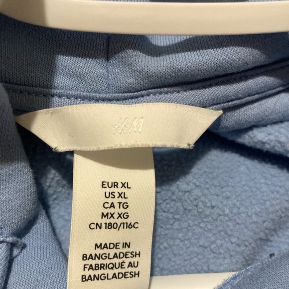 Light blue oversized hoodie from H&M - Picture 2 of 2